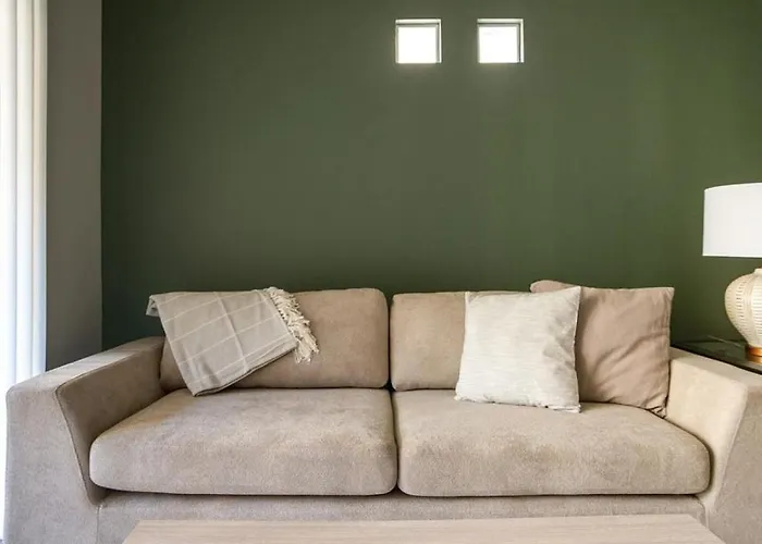 Landing Modern With Amazing Amenities Tucson
